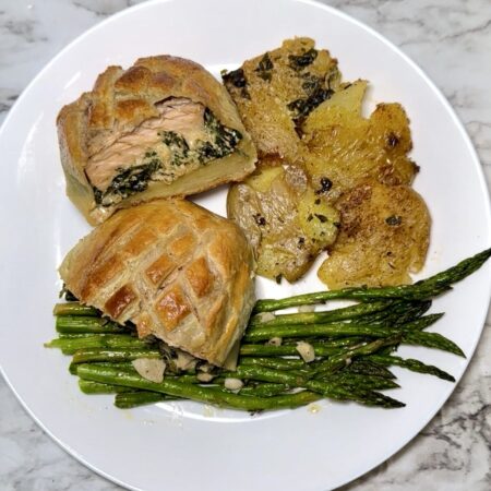 salmon wellington, easy salmon recipe, puff pastry salmon, impressive dinner, homemade wellington, salmon, wellington, dinner ideas, puff pastry